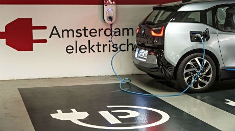 Vervoer in 2025 bijna uitstootvrij volgens Amsterdams Klimaatakkoord