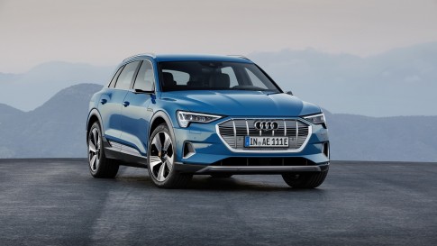 Eindelijk officieel: de elektrische Audi e-tron! Begin 2019 in Nederland Eindelijk officieel: de elektrische Audi e-tron! Begin 2019 in Nederland