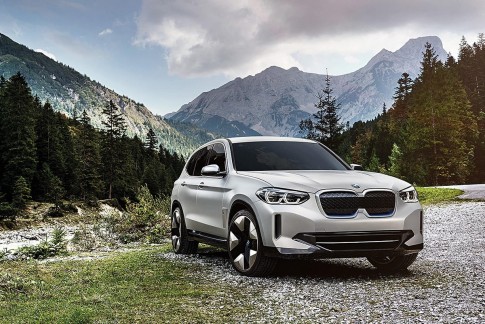 BMW iX3 komt maar liefst 440 km ver op relatief kleine accu BMW iX3 komt maar liefst 440 km ver op relatief kleine accu