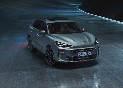 De Cupra Terramar is onthuld: sportieve PHEV met 120 km actieradius De Cupra Terramar is onthuld: sportieve PHEV met 120 km actieradius