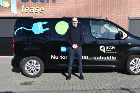 Even kennismaken: Dennis en de Peugeot e-Expert Even kennismaken: Dennis en de Peugeot e-Expert