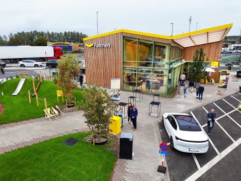 Fastned laat de toekomst van elektrisch laden zien op nieuwe Flagshiplocatie