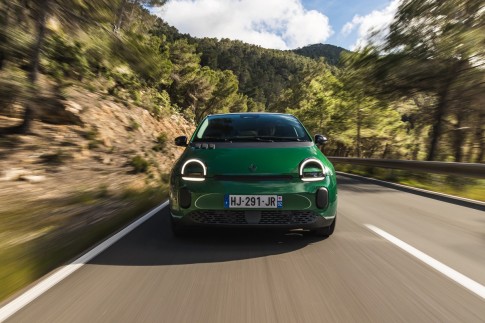 Dit zijn de zuinigste elektrische auto's bij 130 km/u