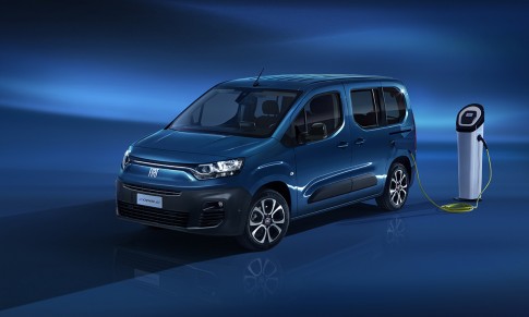 De nieuwe Fiat Doblò wordt ook elektrisch als E-Doblò De nieuwe Fiat Doblò wordt ook elektrisch als E-Doblò