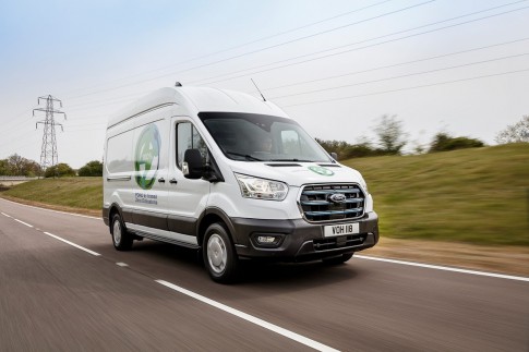 Ford laat klanten alvast testen met elektrische E-Transit bedrijfswagen Ford laat klanten alvast testen met elektrische E-Transit bedrijfswagen