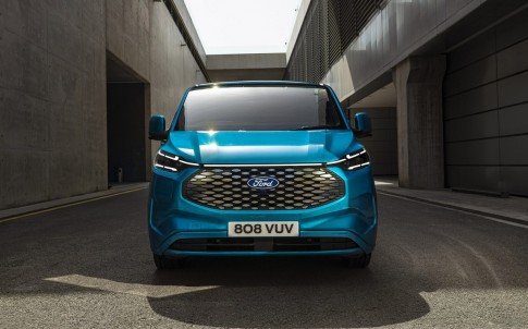 Officieel: Ford E-Transit Custom elektrische bestelauto met 380 km actieradius Officieel: Ford E-Transit Custom elektrische bestelauto met 380 km actieradius