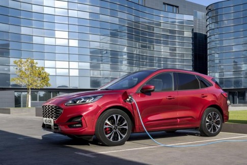 Ford Kuga plug-in hybrid te leasen vanaf maart 2020 bij ActivLease