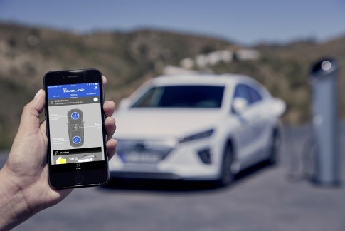 Met deze app van Hyundai wordt u echt de baas over uw auto Met deze app van Hyundai wordt u echt de baas over uw auto