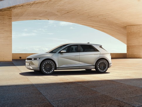 Hyundai IONIQ 5 interieur: lekker relaxen tijdens het opladen Hyundai IONIQ 5 interieur: lekker relaxen tijdens het opladen