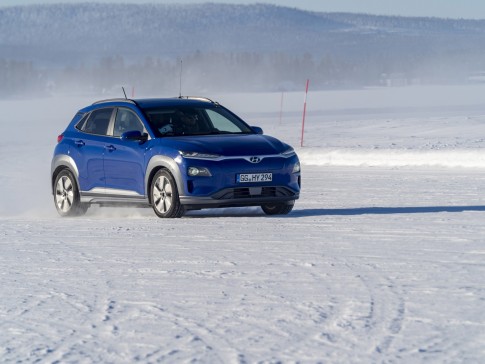 De Hyundai Kona Electric presteert ook goed bij extreem lage temperaturen De Hyundai Kona Electric presteert ook goed bij extreem lage temperaturen