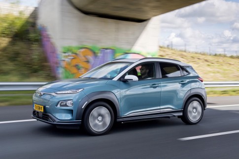 Hyundai KONA Electric vs Opel Ampera-e: EV's voor dagelijks gebruik