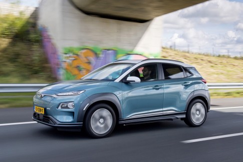 Hyundai KONA Electric vs Opel Ampera-e: EV's voor dagelijks gebruik Hyundai KONA Electric vs Opel Ampera-e: EV's voor dagelijks gebruik