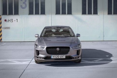Nieuwe versie Jaguar I-Pace laadt sneller op, kost minder bijtelling