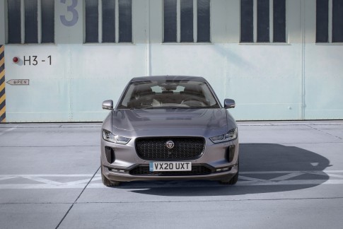 Nieuwe versie Jaguar I-Pace laadt sneller op, kost minder bijtelling Nieuwe versie Jaguar I-Pace laadt sneller op, kost minder bijtelling