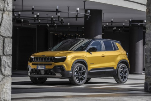 Elektrische Jeep Avenger leasen nu met gratis upgrade ten waarde van 2.600 euro Elektrische Jeep Avenger leasen nu met gratis upgrade ten waarde van 2.600 euro