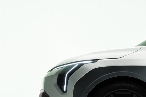 Eerste beelden Kia EV3 onthuld, wordt dit de nieuwe elektrische gamechanger? Eerste beelden Kia EV3 onthuld, wordt dit de nieuwe elektrische gamechanger?