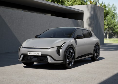 De Kia EV4 is er vanaf 37.695 euro - Nu te bestellen als hatchback én sedan De Kia EV4 is er vanaf 37.695 euro - Nu te bestellen als hatchback én sedan