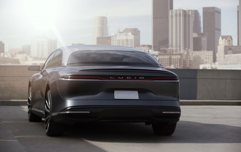 Lucid Air krijgt bizar accupakket, doet Amsterdam naar München op één accu Lucid Air krijgt bizar accupakket, doet Amsterdam naar München op één accu