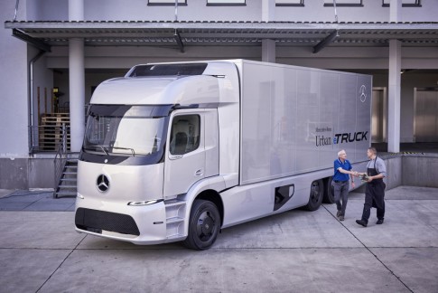 Mercedes-Benz komt met proefserie elektrische vrachtwagens Mercedes-Benz komt met proefserie elektrische vrachtwagens