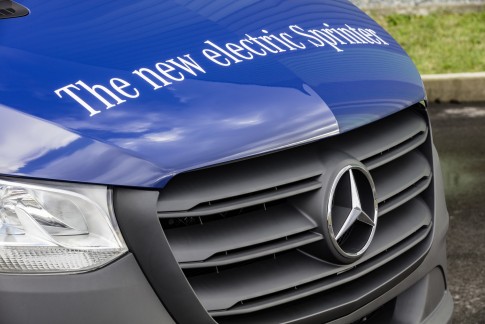 Nieuwe Mercedes Sprinter nu te bestellen, krijgt een elektrische variant Nieuwe Mercedes Sprinter nu te bestellen, krijgt een elektrische variant