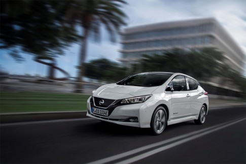 Nissan Leaf met ProPILOT: de elektrische auto die zelf rijdt én parkeert Nissan Leaf met ProPILOT: de elektrische auto die zelf rijdt én parkeert