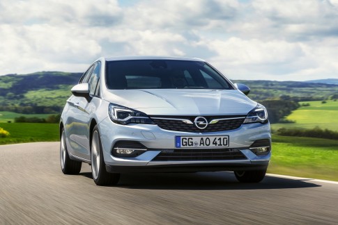 Vernieuwde Opel Astra is veel zuiniger en moderner, bestel hem binnenkort Vernieuwde Opel Astra is veel zuiniger en moderner, bestel hem binnenkort