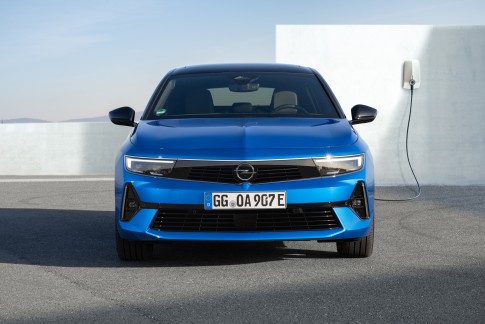 Elektrische Opel Astra-e en Astra-e Sports Tourer verschijnen in 2023