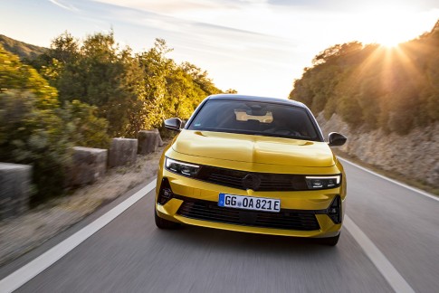 Vernieuwde Opel Astra Plug-in Hybrid binnenkort te leasen bij ActivLease Vernieuwde Opel Astra Plug-in Hybrid binnenkort te leasen bij ActivLease