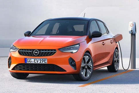 Oranje boven: eerste beelden van elektrische Opel Corsa