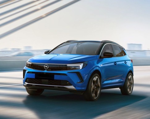 Bevestigd: Opel Crossland en Grandland krijgen elektrische uitvoeringen in 2024