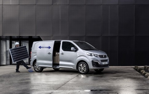 Elektrische Peugeot Expert is er al vanaf 28.300 euro, bestellen kan direct Elektrische Peugeot Expert is er al vanaf 28.300 euro, bestellen kan direct
