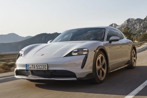 Vanaf mei te leasen: de Porsche Taycan Cross Turismo