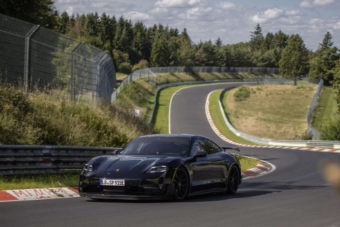 Nieuwe Porsche Taycan snelste elektrische auto op de Nürburgring Nieuwe Porsche Taycan snelste elektrische auto op de Nürburgring