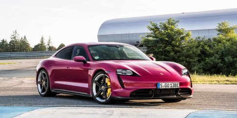 Elektrische Porsche Taycan verslaat de Porsche 911!