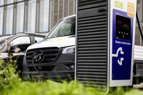 EU keurt goed: Rijbewijs B voldoende voor zware elektrische bestelbus EU keurt goed: Rijbewijs B voldoende voor zware elektrische bestelbus