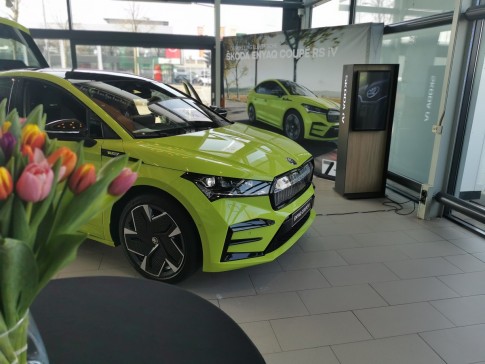 Skoda Enyaq Coupé preview: gifgroene stekkerauto met spierballen Skoda Enyaq Coupé preview: gifgroene stekkerauto met spierballen