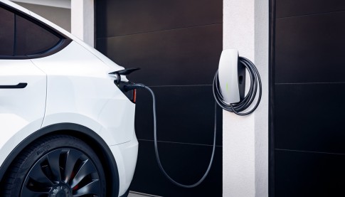 Toch waar: binnenkort draadloos opladen met uw Tesla? Toch waar: binnenkort draadloos opladen met uw Tesla?