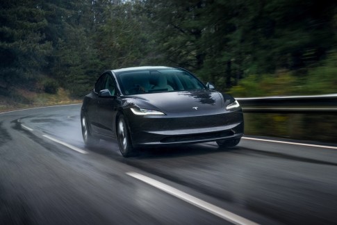 Tesla Holiday Update: Apple Watch als autosleutel en meer Tesla Holiday Update: Apple Watch als autosleutel en meer