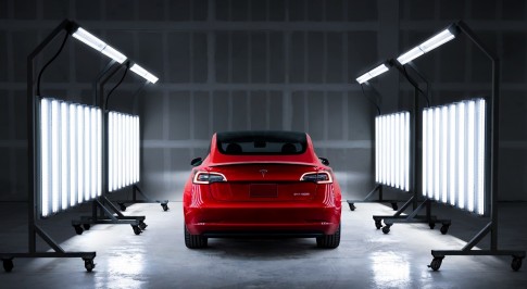 'Tesla auto's binnenkort in nieuwe kleuren beschikbaar'