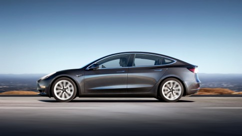 Record: Tesla Model 3 haalt 830 kilometer zonder opladen Record: Tesla Model 3 haalt 830 kilometer zonder opladen
