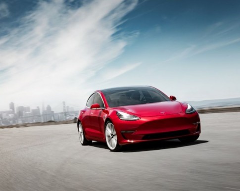 Tesla Model 3 haalt record laadsnelheid bij Fastned Tesla Model 3 haalt record laadsnelheid bij Fastned