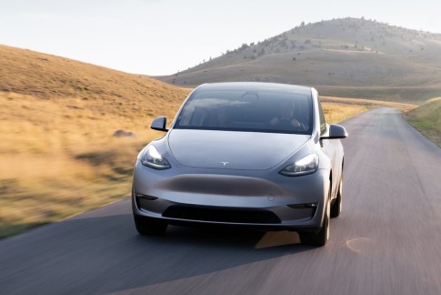 Tesla brengt dit voorjaar een grote software update uit voor al zijn modellen