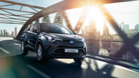 Toyota C-HR kanshebber voor Auto van het Jaar 2017 Toyota C-HR kanshebber voor Auto van het Jaar 2017