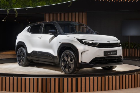 Toyota Urban Cruiser: Dit zijn alle uitvoeringen én prijzen Toyota Urban Cruiser: Dit zijn alle uitvoeringen én prijzen
