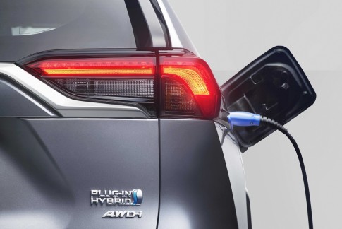 Hybride auto's zijn twee keer zo populair als vorig jaar Hybride auto's zijn twee keer zo populair als vorig jaar