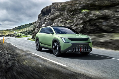 De nieuwe Skoda Vision 7S concept is in volle glorie te zien