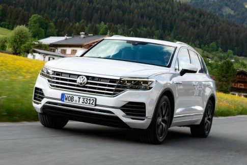 Volkswagen Touareg 2018 testrit video. Lease hem bij ActivLease!