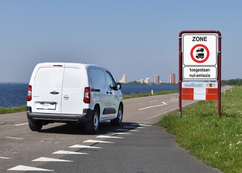 Dieselbusjes krijgen langer toegang tot zero-emissiezones door laadproblemen Dieselbusjes krijgen langer toegang tot zero-emissiezones door laadproblemen