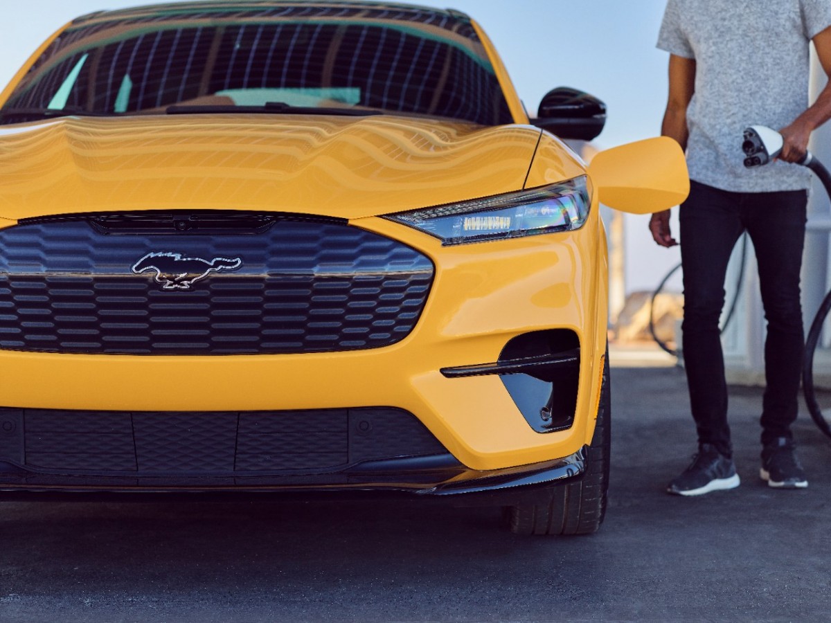 Prijs Ford Mustang Mach E Gt Dit Kost De 487 Pk Sterke Topversie Activlease
