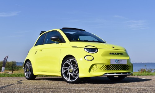 Laat de zomer maar komen! Abarth 500e cabrio 3.000 euro goedkoper Laat de zomer maar komen! Abarth 500e cabrio 3.000 euro goedkoper